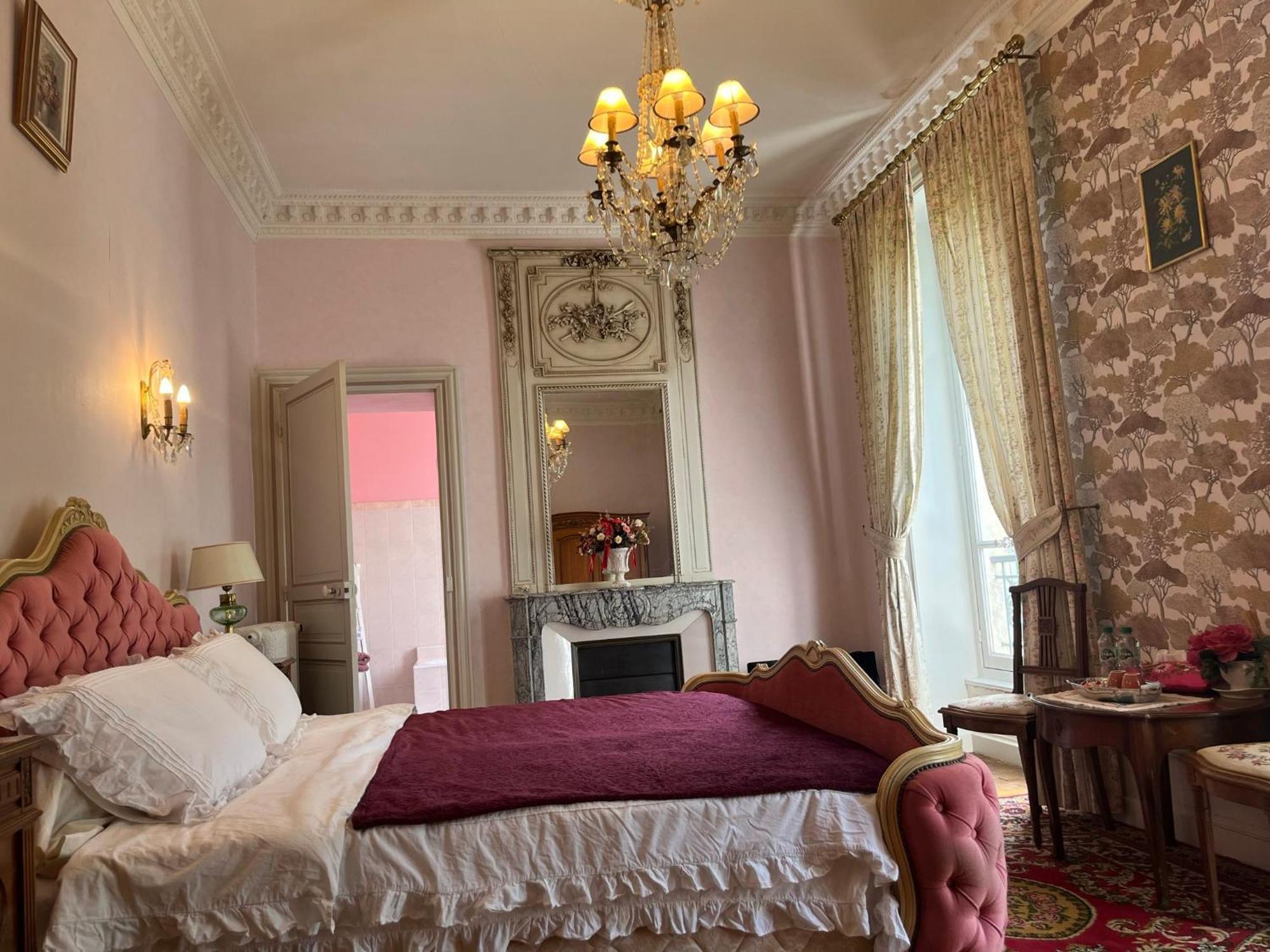 Bed and Breakfast Demeure Des Payratons à Saint-Gerand-le-Puy Extérieur photo